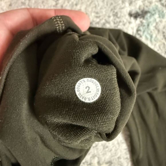 Lululemon Align Pant 28" in Dark Olive - Picture 9 of 9